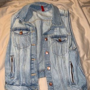 Jean Vest